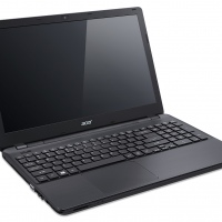 Extensa_2510_black_nontouch_glare_02